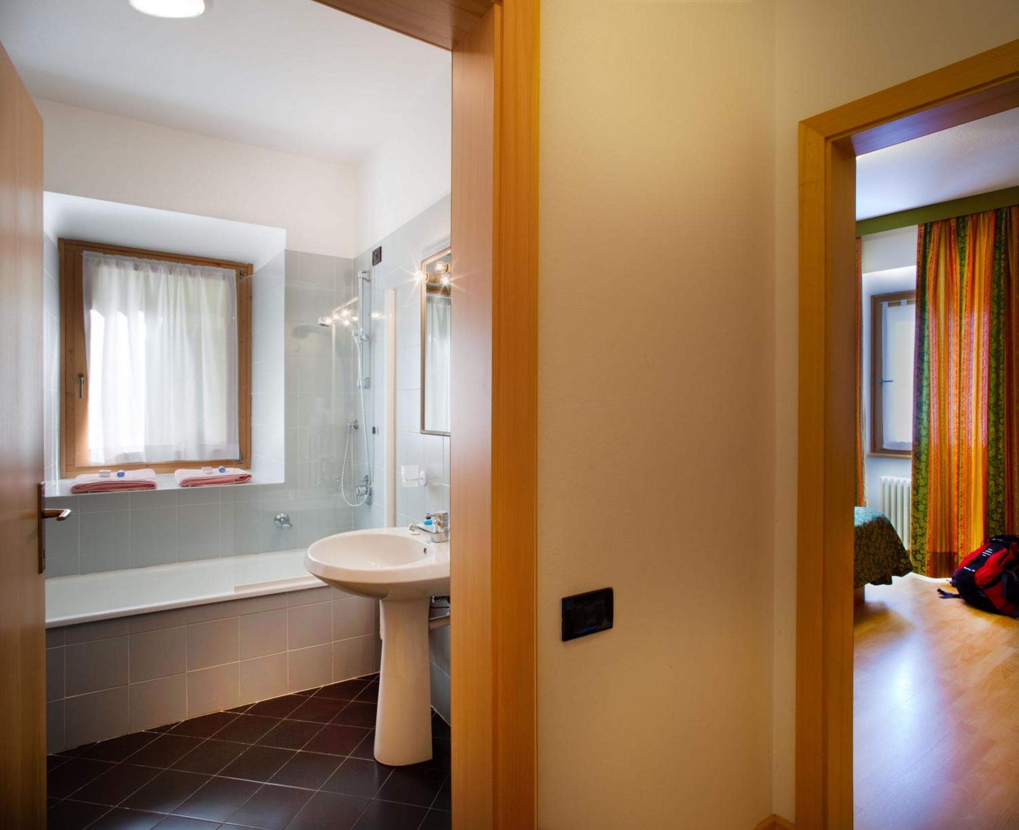 Bagni di Rabbi Hotel Terme Di Rabbi מראה חיצוני תמונה