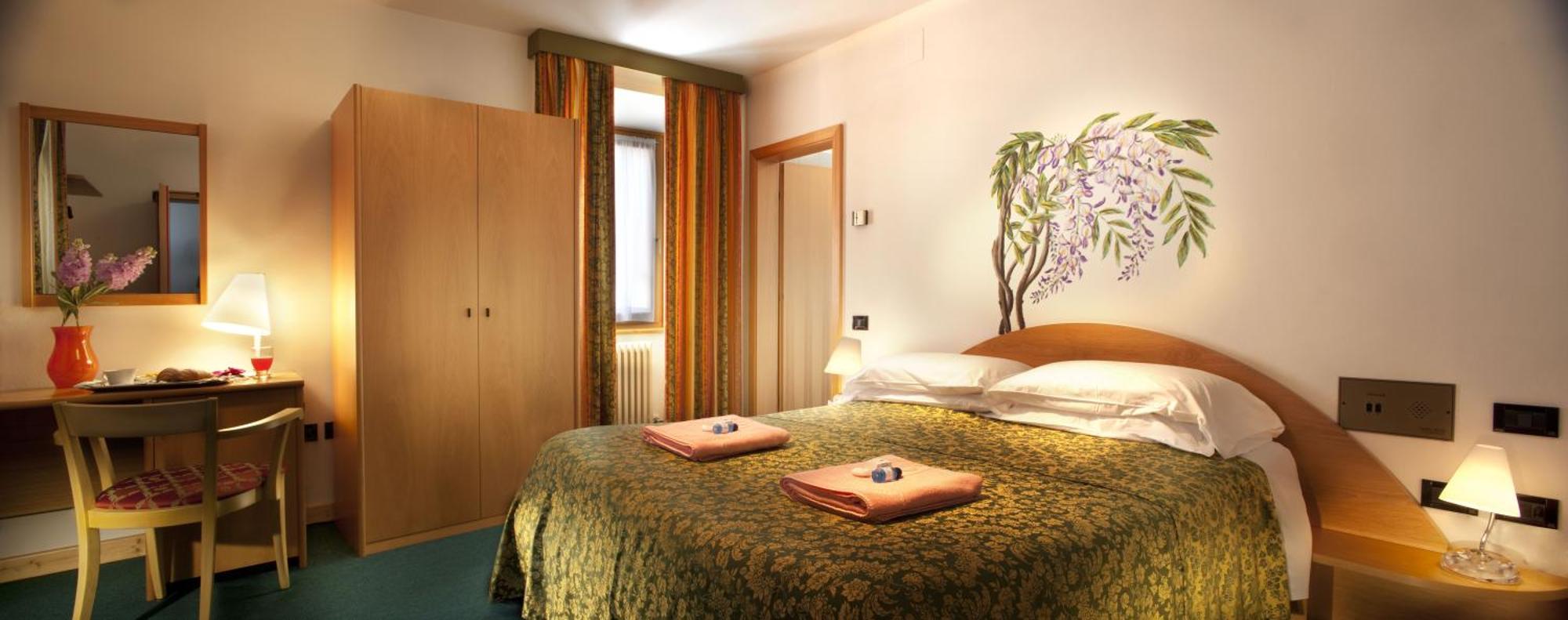 Bagni di Rabbi Hotel Terme Di Rabbi מראה חיצוני תמונה