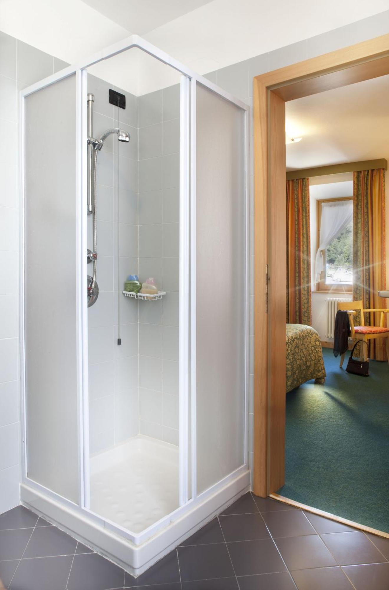 Bagni di Rabbi Hotel Terme Di Rabbi מראה חיצוני תמונה