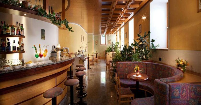 Bagni di Rabbi Hotel Terme Di Rabbi מראה חיצוני תמונה